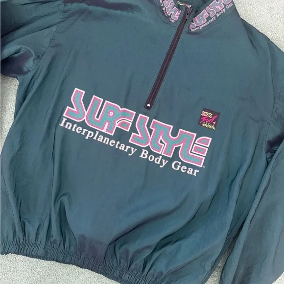 Surf Style Nylon Pullover - Picture 2 of 5
